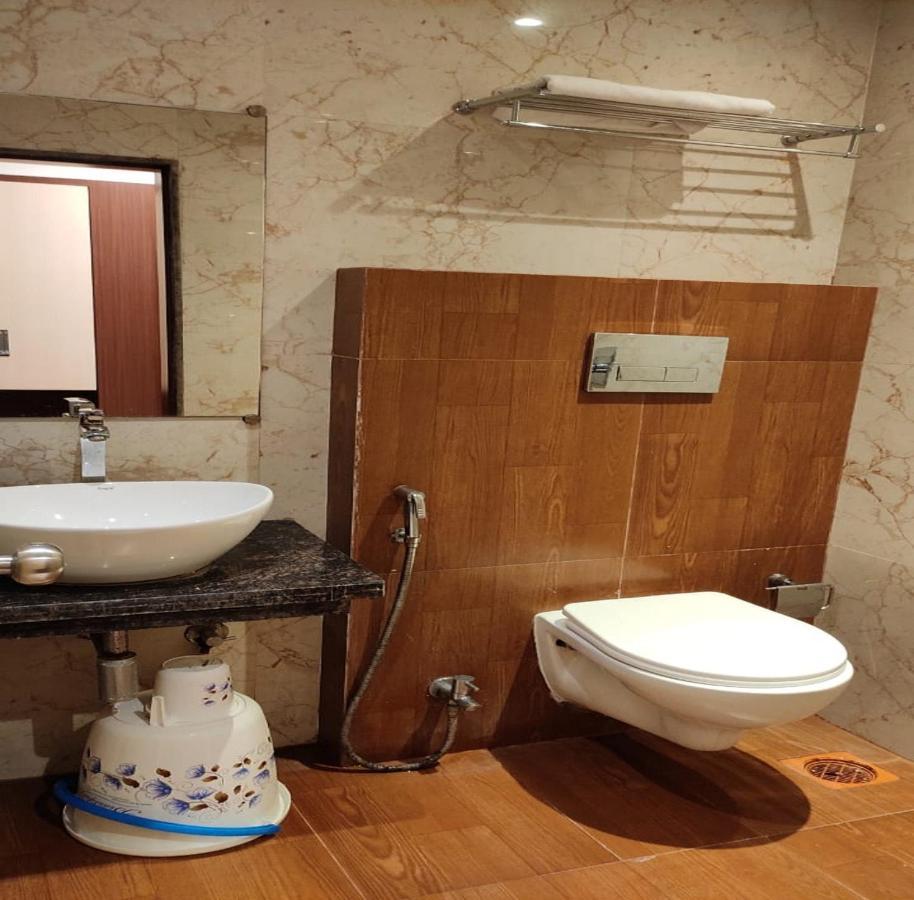 Fabhotel Spring Inn - Nr Borivali Station Mālād Zewnętrze zdjęcie