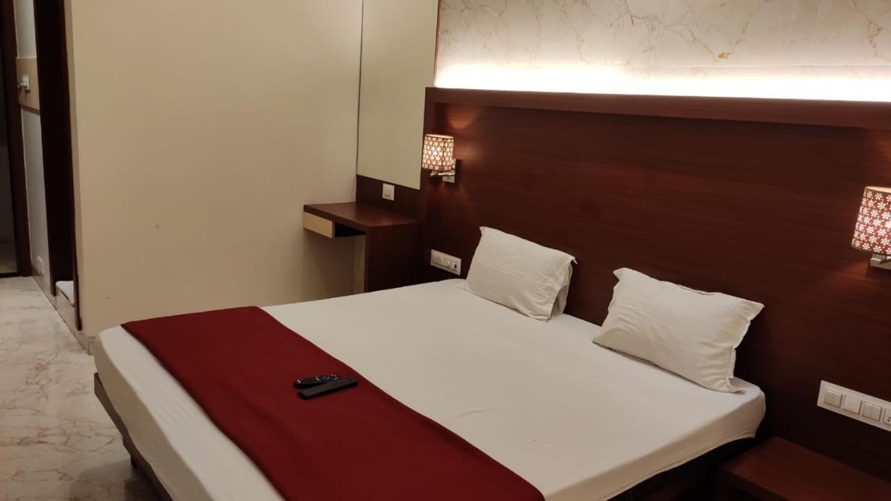 Fabhotel Spring Inn - Nr Borivali Station Mālād Zewnętrze zdjęcie