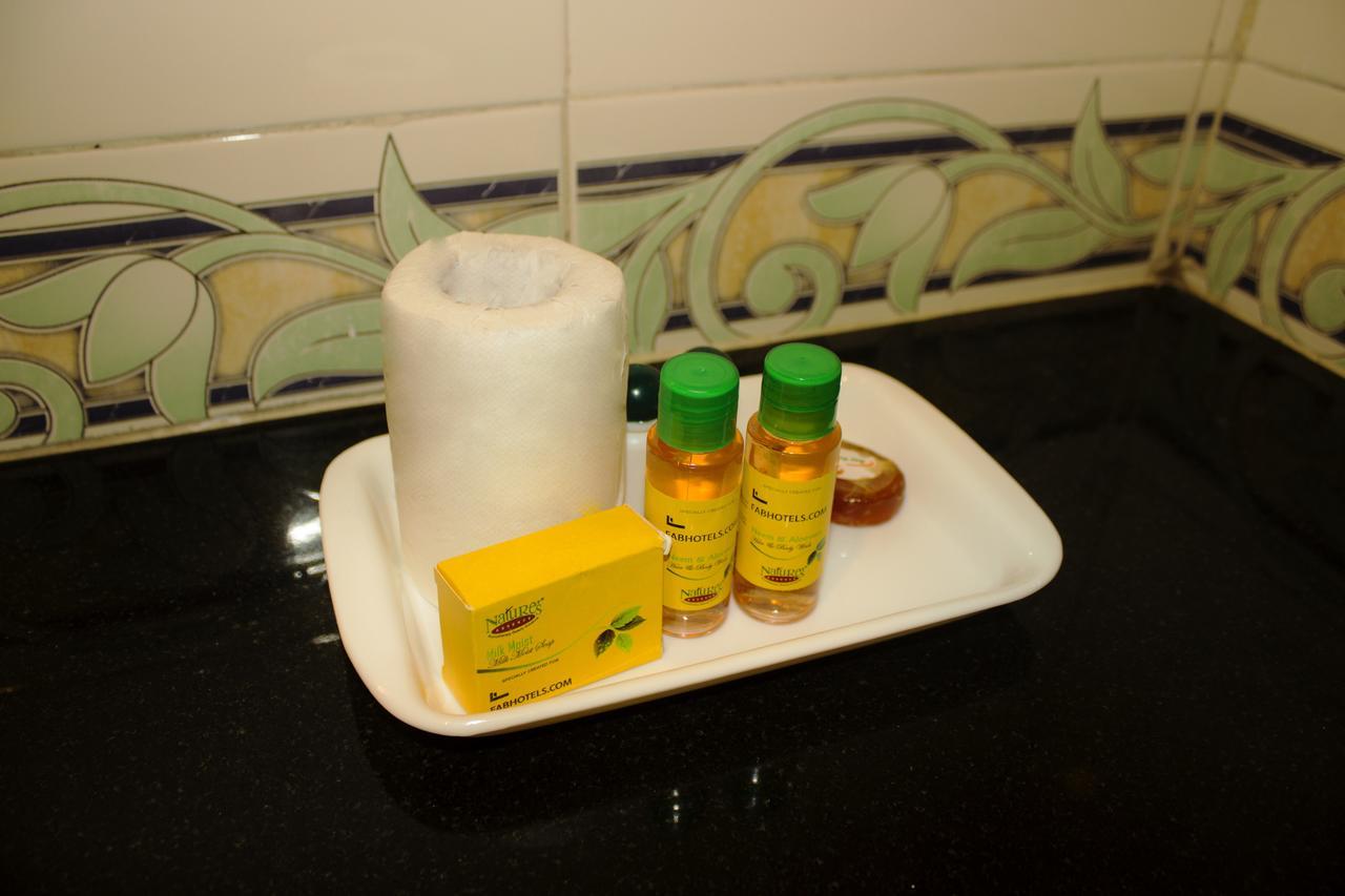 Fabhotel Spring Inn - Nr Borivali Station Mālād Zewnętrze zdjęcie